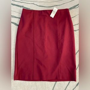 NEW with tags, Van Heusen Pencil Skirt, W 8, Burgundy